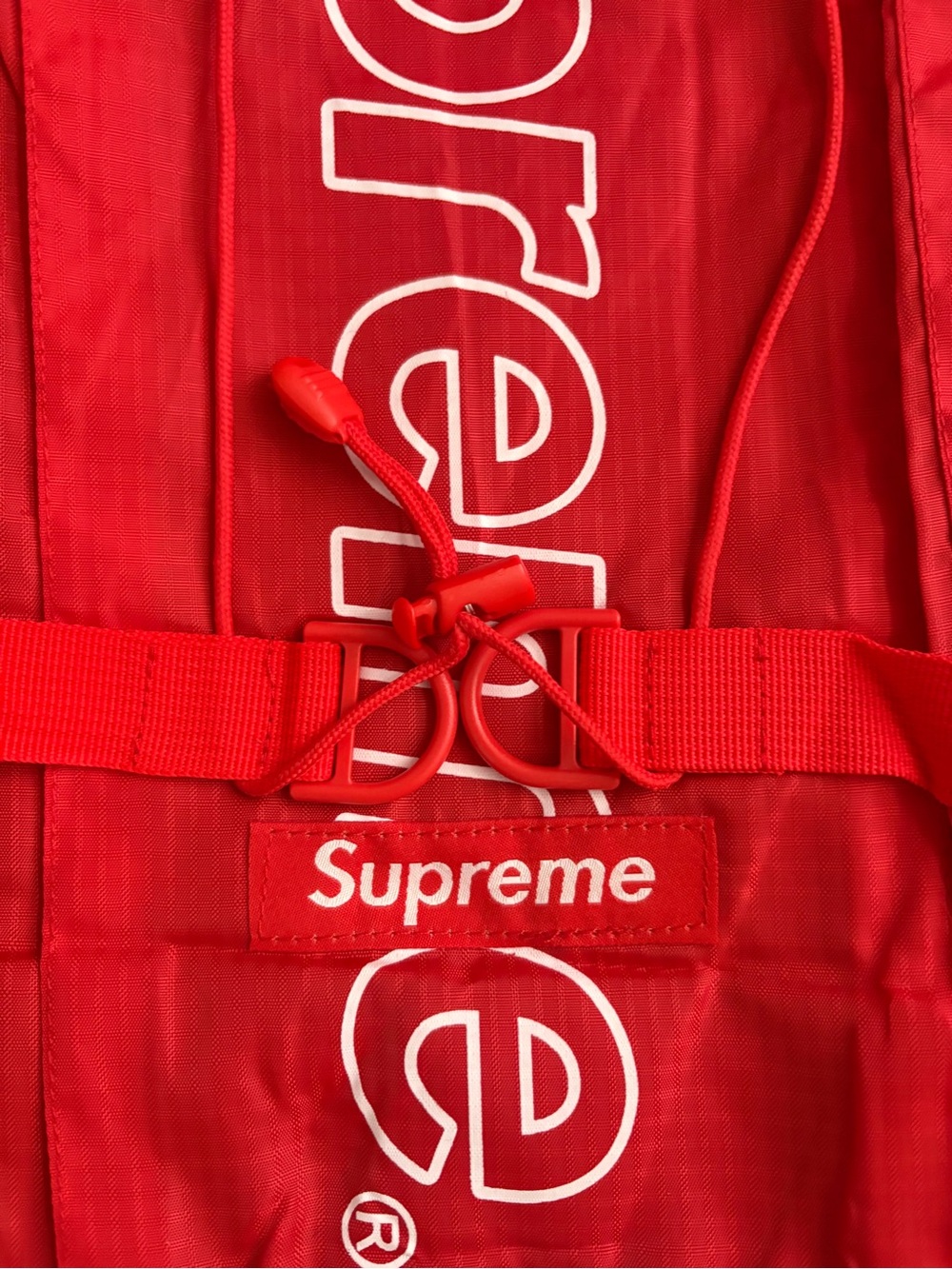 Supreme Red Backpack FW18 ‼️ - Picture 3 of 6